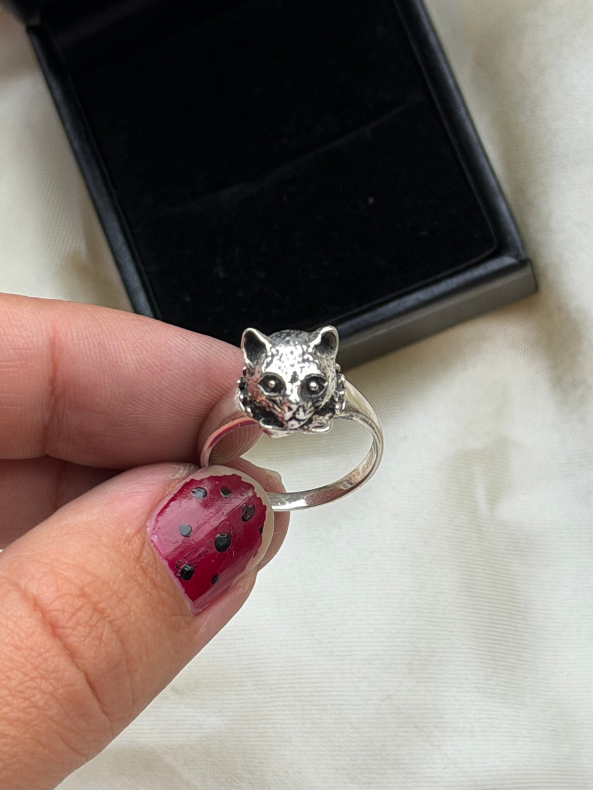 Bow Cat Poison Sterling Silver Ring
